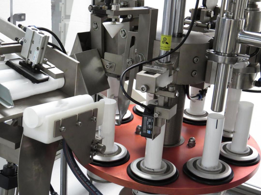 Automatische zachte plastic buis vullende en verzegelende van de de roombuis van het machinealuminium kosmetische de tandpastabuis het vullen machine
