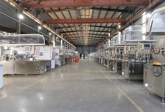 PLC Natte veegt het Controle Automatische Enige Sachet Verpakkingsmachine, de Verpakkingsmachine van Alcoholzwabbers af