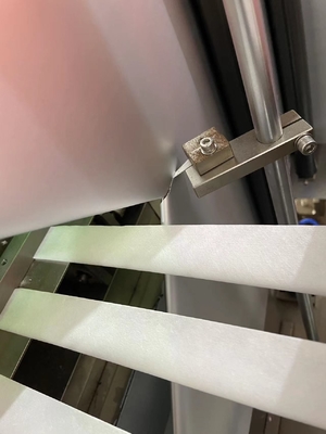 Katoenen van de hoge snelheids Medisch Automatisch Alcohol Zwabber Prep Stootkussen dat Makend Machine verpakt