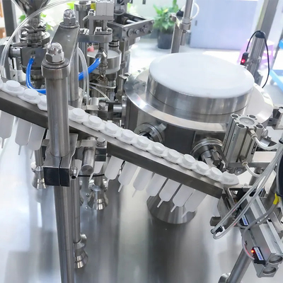Plastic paste gel verpakkingsmachine voor het uitdelen van diergeneeskundig gebruikte spuitjes