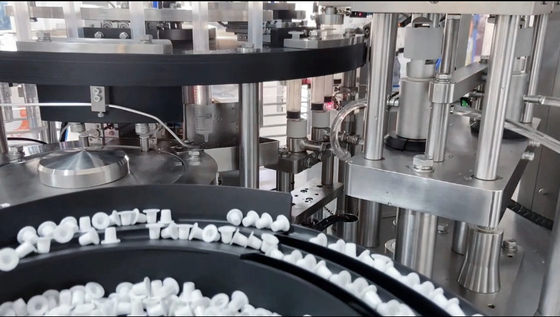 Plastic paste gel verpakkingsmachine voor het uitdelen van diergeneeskundig gebruikte spuitjes