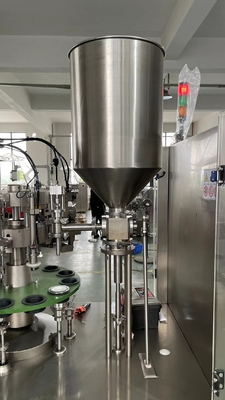 Automatische hogesnelheidscrème voor het lichaam lotion soft tube filler sealer plastic tube vul- en afdichtmachine voor tandpasta