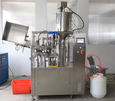 Automatische zachte plastic buis vullende en verzegelende van de de roombuis van het machinealuminium kosmetische de tandpastabuis het vullen machine