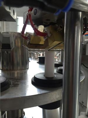 Warm verkochte machine voor het vullen en afdichten van aluminiumbuislijm met hoge viscositeitspasta