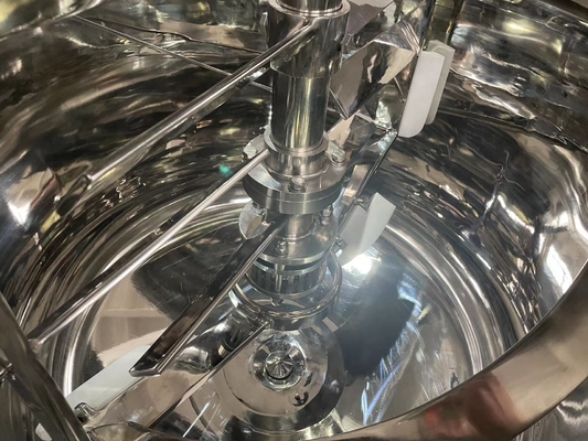 Chemische vloeibare zeepmachine homogeniserende mixer cosmetische verwarming roestvrij staal dubbel gehaakte mengtank