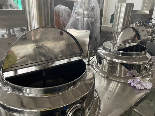 vacuümmixers, homogenisatoren, paste-mixtanks, machines voor het maken van lichaamslotions en crèmes