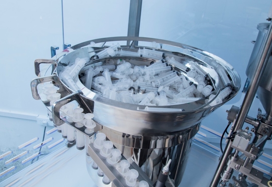 Volledig automatische Luer Lock voorgevulde aseptische gel injectie plasticspuit vulmachine