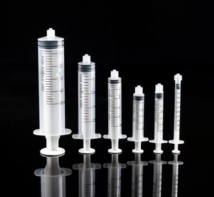 Goed presterende aseptische en efficiënte plastic voorgevulde spuitvulmachine