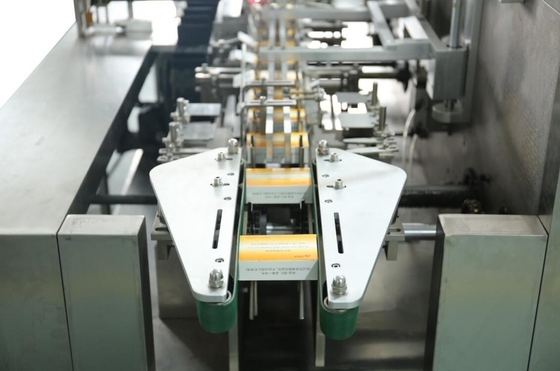 Automatische horizontale tablet tablet capsule karton doos verpakkingsmachines Blister Board Plate Tray Cartoning Packaging Mach