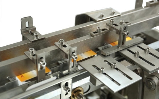 Automatische hogesnelheid doorlopende zeepdoos kartonmachine kleine doos verpakkingsmachine