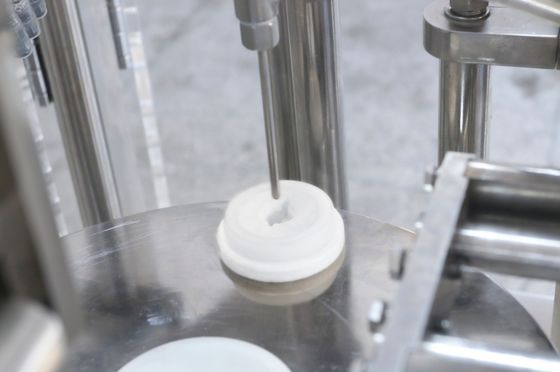 Injectie spuitvulmachine voor tandpatroon Vloeibare gel vul- en afdichtmachine