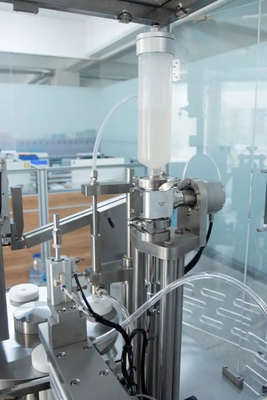 Automatische fabrikanten Glasgel voorgevulde stekker Vaccine spuit vulmachine