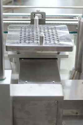 Automatische automatische spuitvullmachine en hyaluronzuurvulmachine