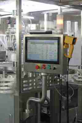 Hogesnelheid Geautomatiseerde RTU Voorgevulde Spuit Vulmachine voor Steriele Productie