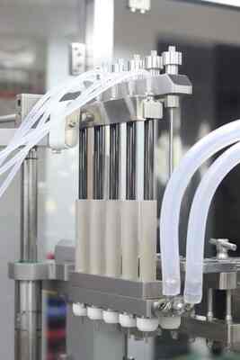 High Precision Pre-filled Syringe Filling and Stoppering Machine Cartridge Filling Machine Hoog nauwkeurige voorgevulde spuit vulmachine en stopper machine cartridge vulmachine