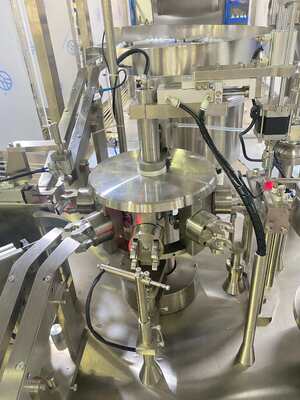 Veterinaire voedingsmiddelen injectiespuitvulmachine
