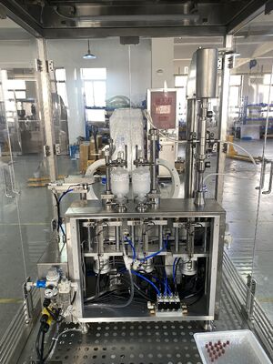 Desktop vacuüm spuitvulmachine met PLC