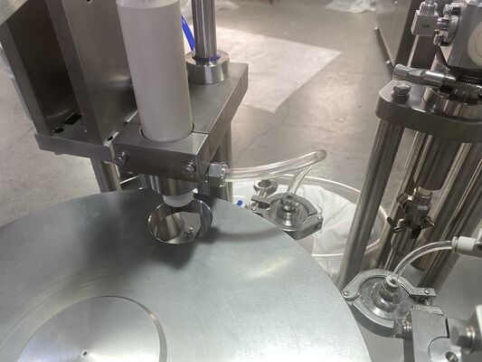 Automatische spuitvulmachine voor farmaceutische bedrijven