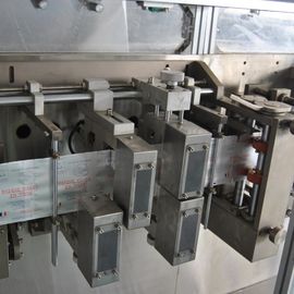 Kosmetisch Schoonheids niet Geweven Gezichtsmasker die tot Machine maken de Gezichtsmachine van de Maskerverpakking