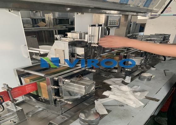 Vouwen veegt Zij Nat Weefsel vier die Medische Nat van de Verpakkingsmachine af